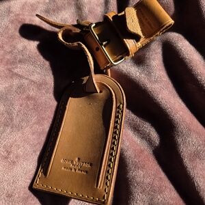Authentic Louis Vuitton Vachetta Leather Luggage tag. 